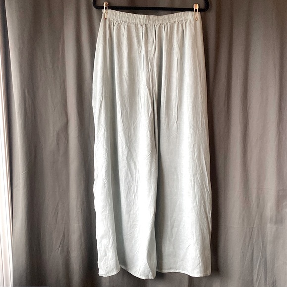 Flowy Wrap Pants - Picture 3 of 3